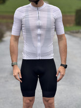 Load image into Gallery viewer, Cloudflow Men’s Jersey