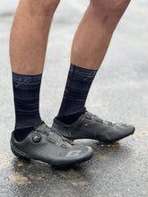 Load image into Gallery viewer, Velo Air Men Socks
